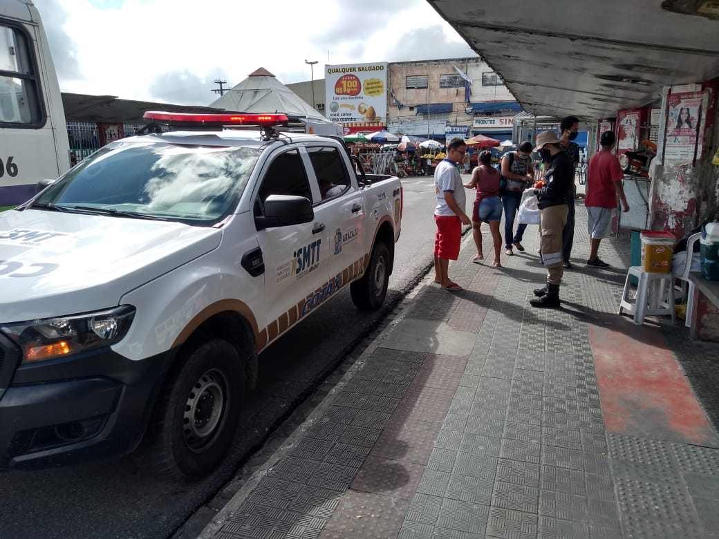 SMTT e AracajuCard realizam ações de prevenção à covid-19 no Terminal do Centro - SMTT Aracaju
